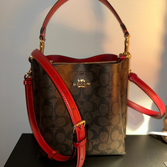 COACH MOLLIE BUCKET BAG IN SIGNATURE CANVAS GOLD/BROWN RED - Picture 4 of 4